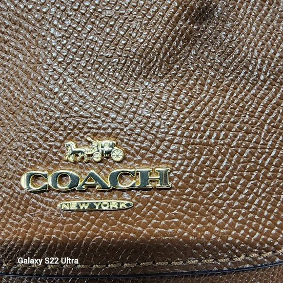 Coach Brown/Tan Leather Crossbody Phone Bag Wallet Chain Strap Gold Hardware - Picture 3 of 13